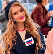 Tiffany Setting в паре с кольцом c закрепкой общими крапанами